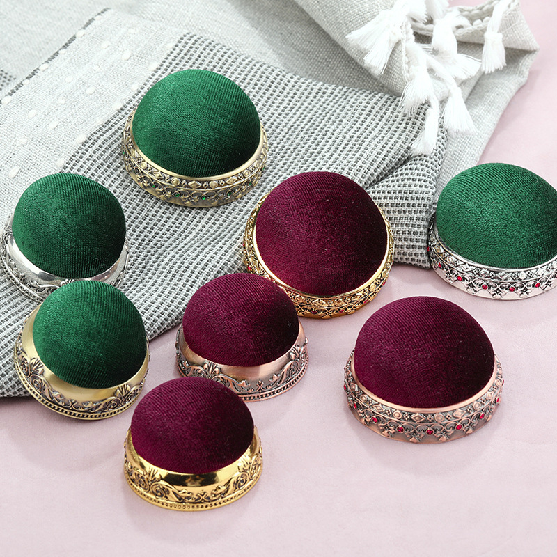 Sewing Pin Cushion - Poduszka na szpilki do haftu krzyżykowego,